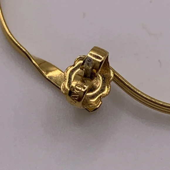 COPY - 🖤 #165 Vintage Avon gold plated heart shape  earrings - Picture 5 of 5